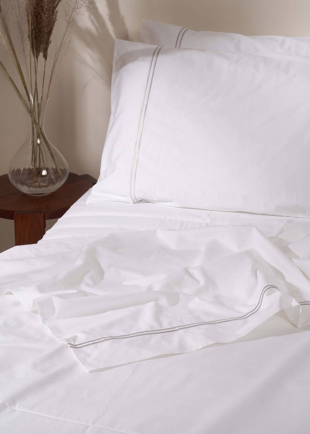 Truly White Satin Stitch Flat Sheet
