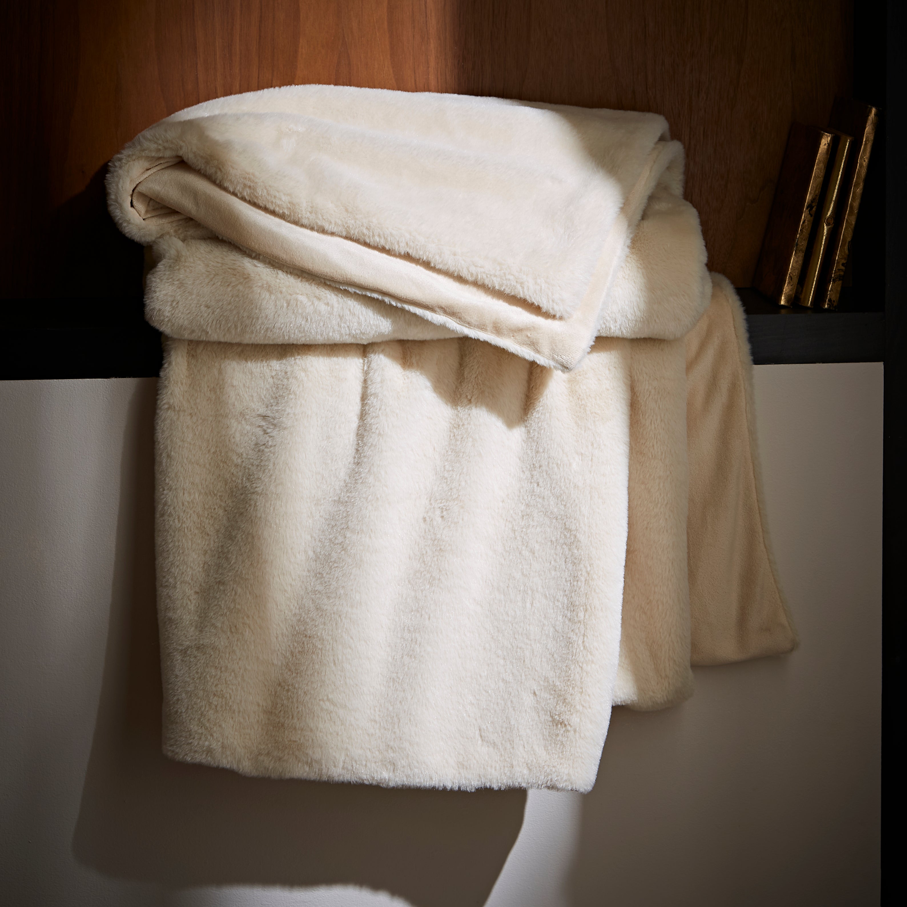 Silky Soft Faux Fur Recycled Throw White/Brown