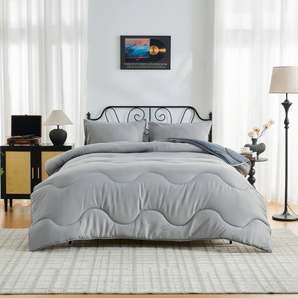 GAVENO CAVAILIA Coverless Microfiber Duvet in Grey