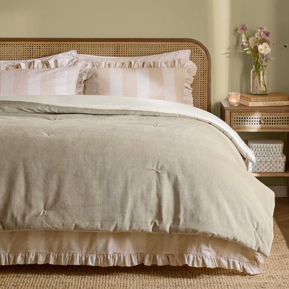Wylder Nature Edie Bedspread