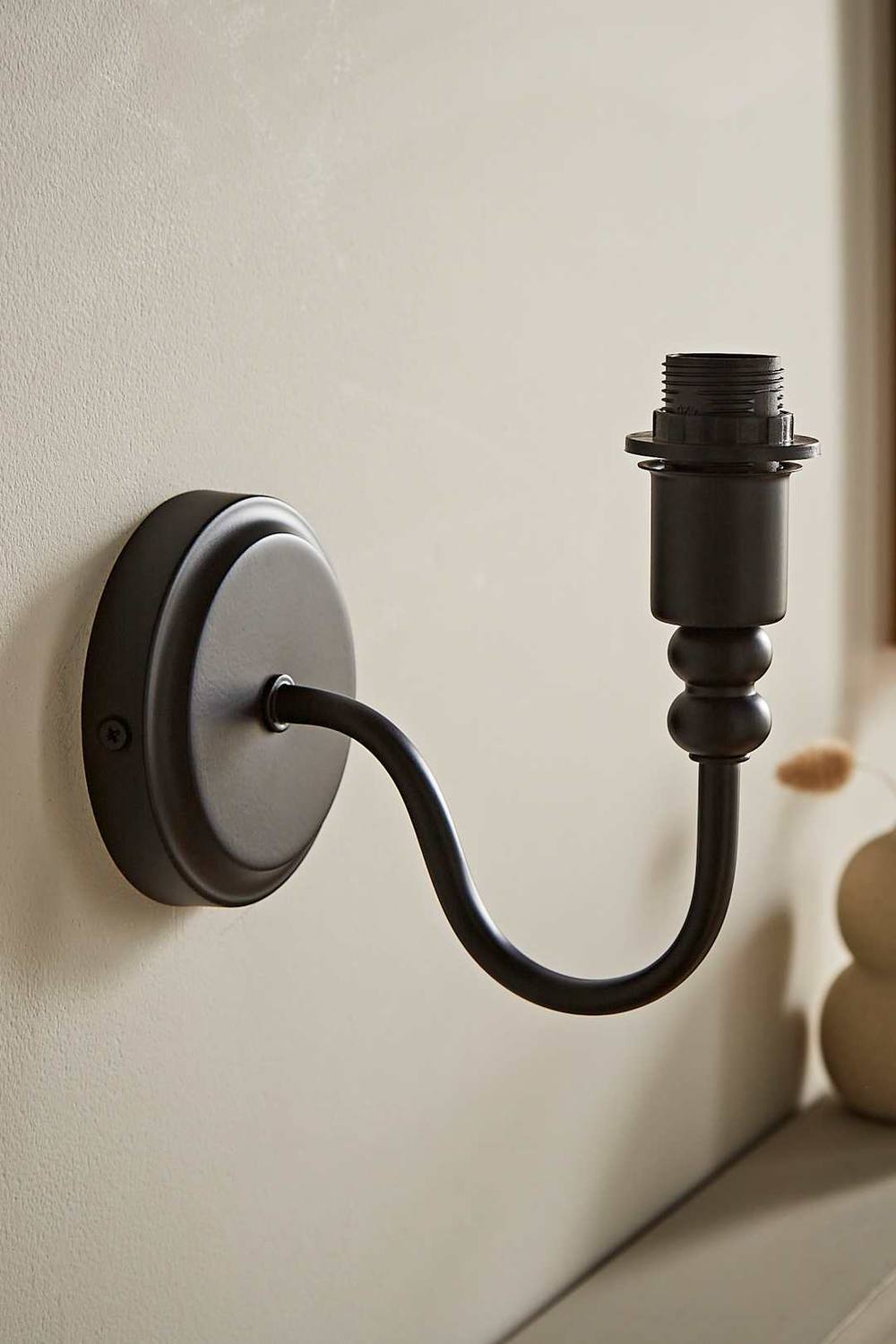 ValueLights Binky Rechargeable LED Bulb Wall Light Base in Black