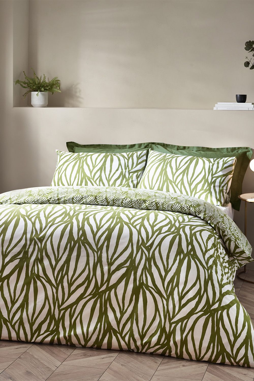 HOEM Frond Abstract Cotton Rich Reversible Duvet Cover Set in Olive