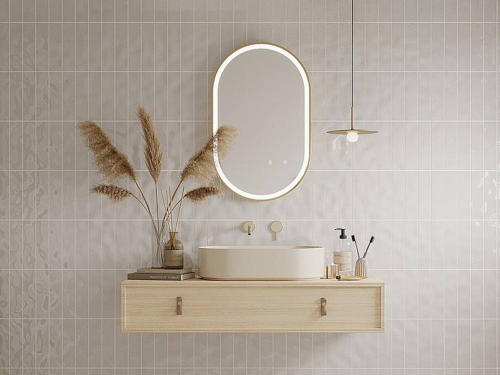 Vente-unique Oval Illuminated Anti-Fog Bathroom Mirror With Golden Trim - 50 X 80 in Gold