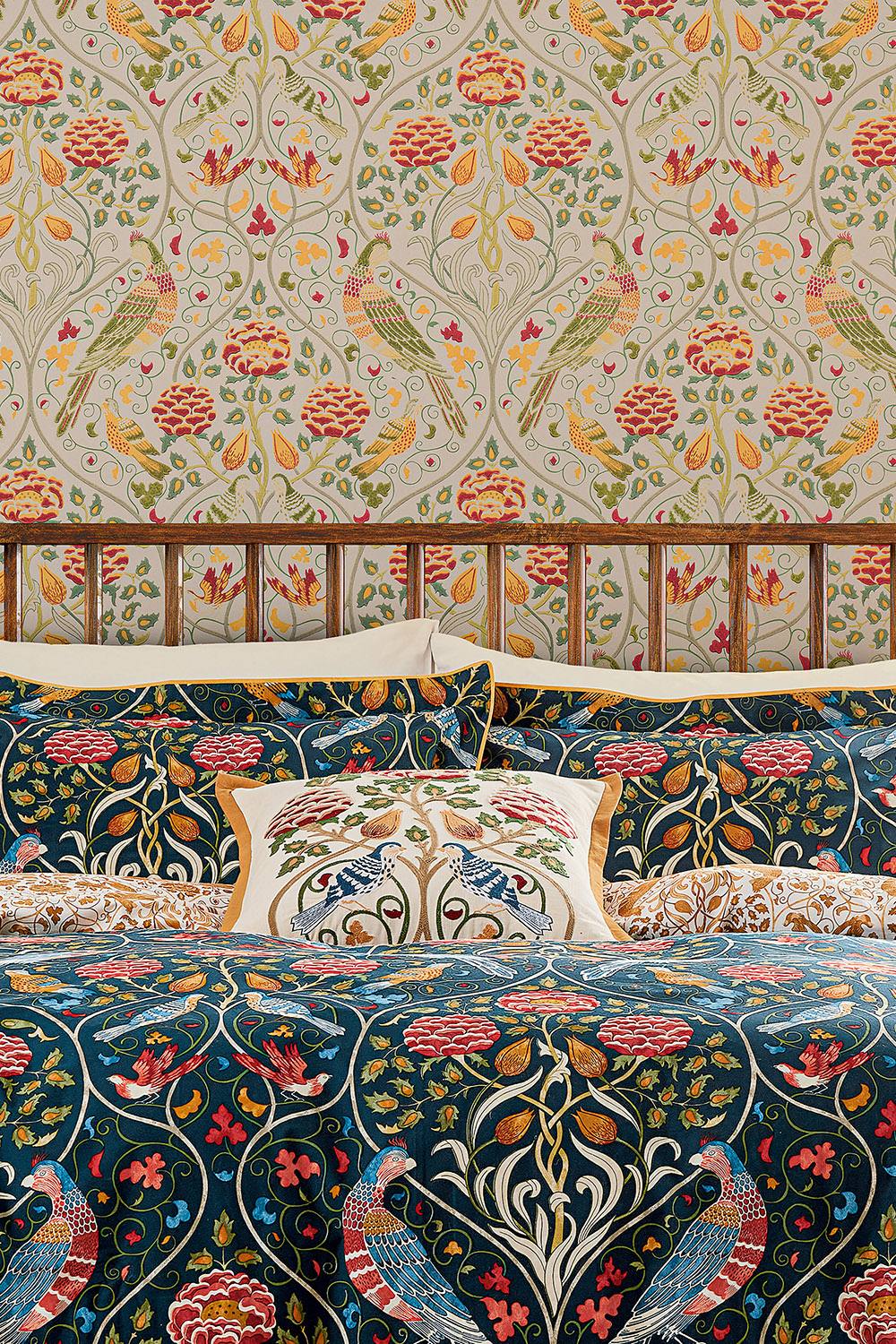 Morris & Co 'Seasons By May Indigo' Cotton Duvet Cover Set in Indigo 3