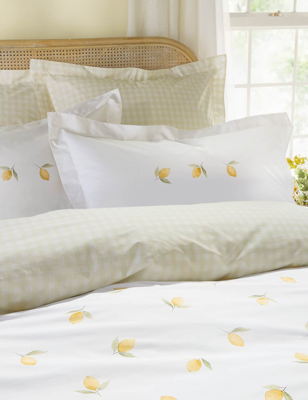 Sophie Allport 2 Pack Pure Cotton Lemons Oxford Pillowcases White Mix