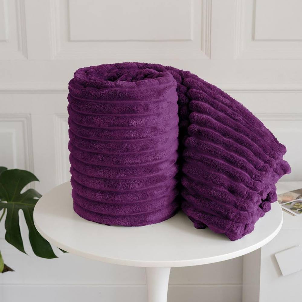 Homes-Linen Chunky Ribbed Cord Faux Fur Velvet Touch Throw Blanket 150x200cm in Aubergine