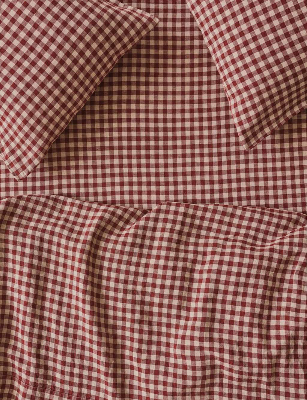 Piglet In Bed Pure Linen Gingham Fitted Sheet Red Mix
