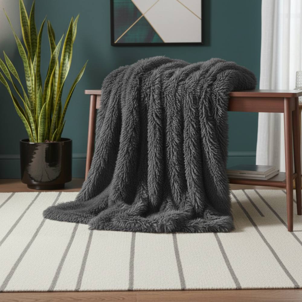 Snug City Cuddly Extra Fluffy Throw Ultra Soft Plush Blanket Sofa Bed Home Decor in Grey