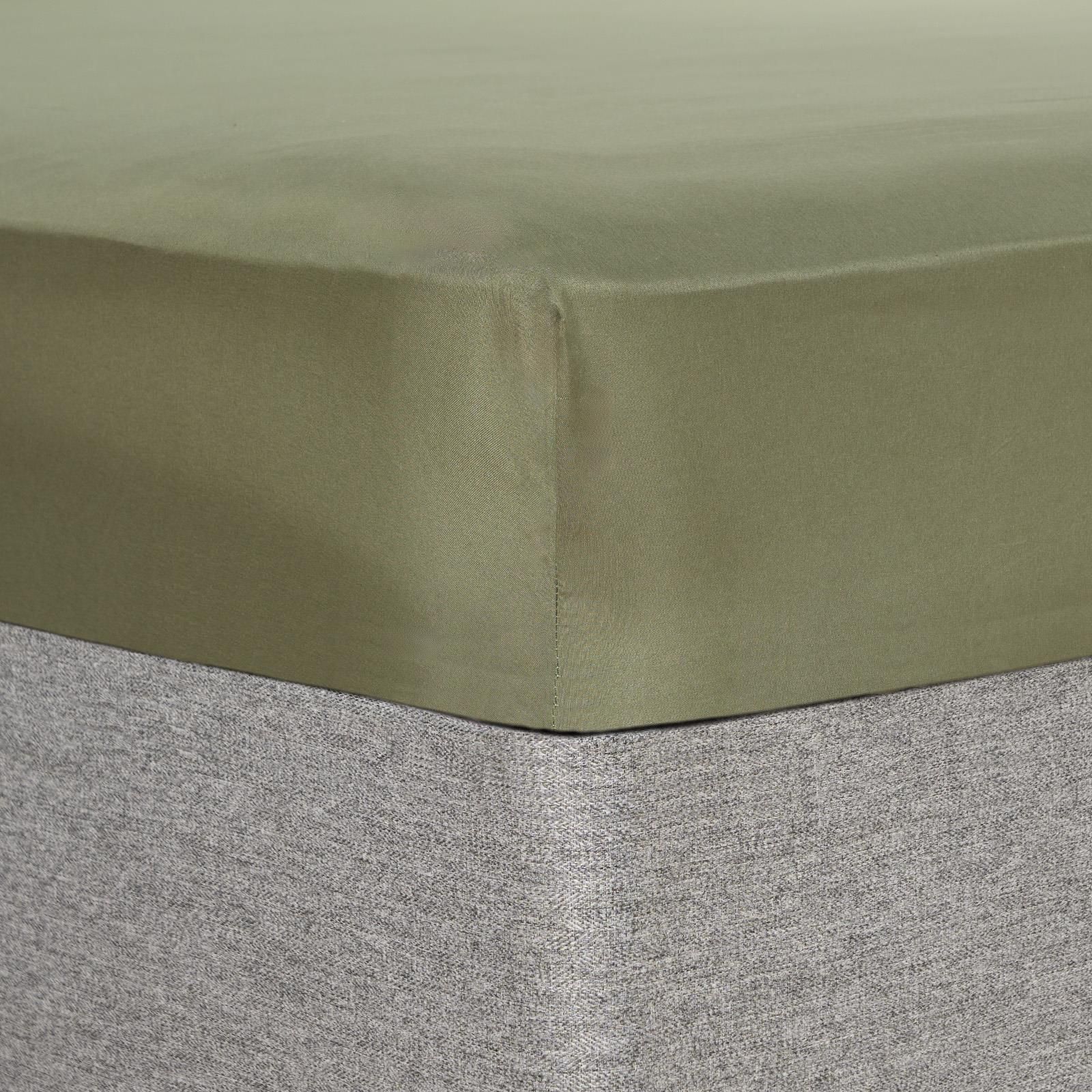 OHS Plain Dyed Non-Iron Fitted Bed Sheet in Bottle Green | Size: Double Fitted