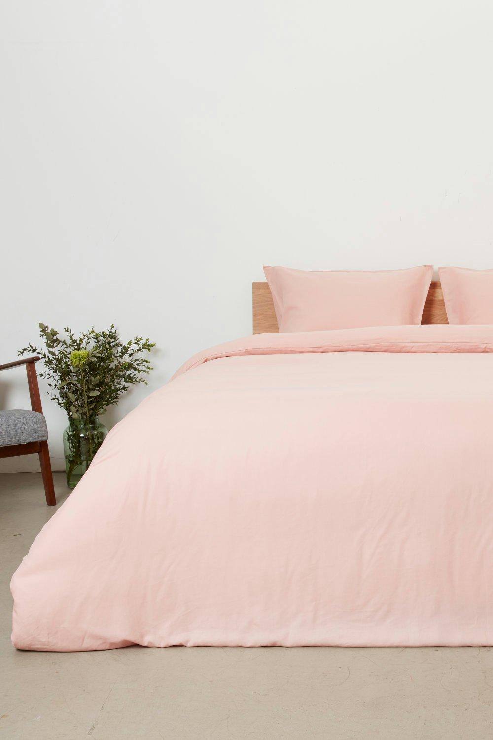 Panda London Bamboo & French Linen Complete Bedding Set in Dusty Pink