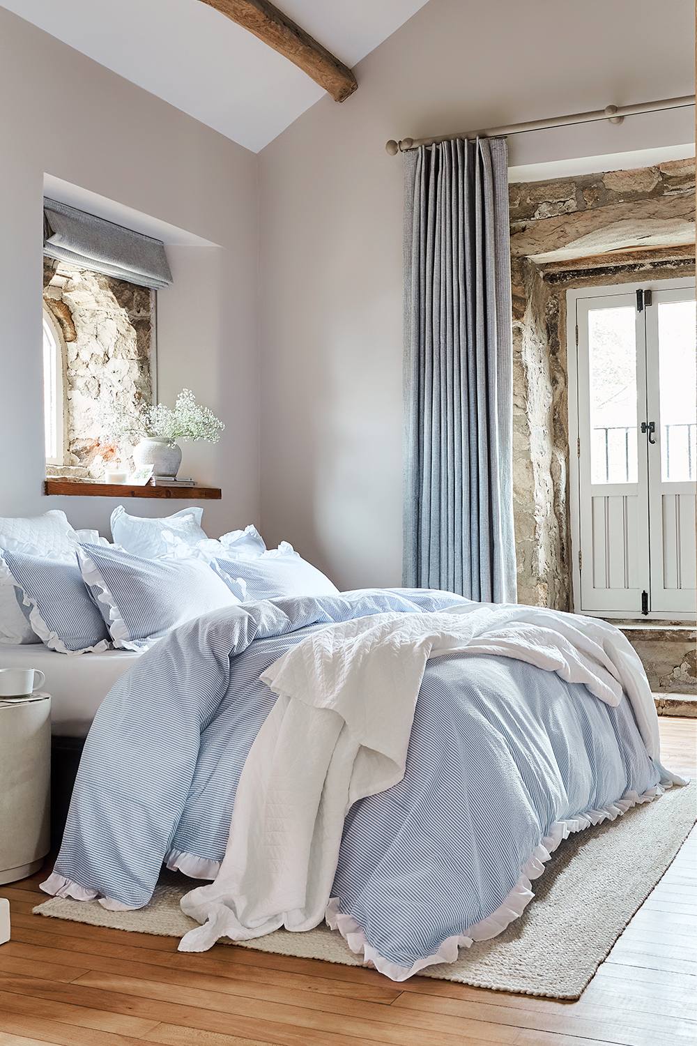 CHRISTY Seersucker Cotton Stripe Relaxed Duvet Cover Sets in Blue