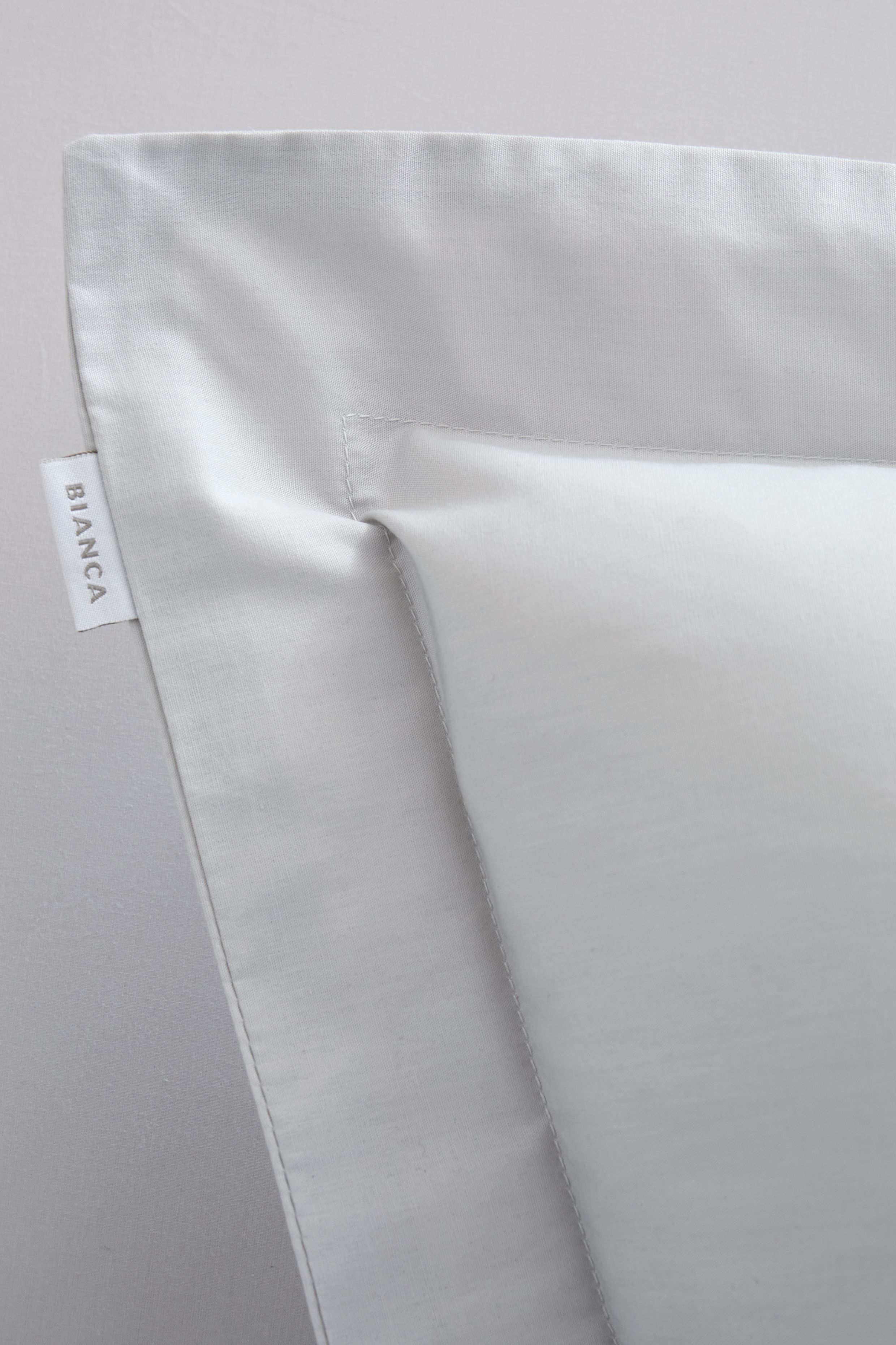 Bianca '200 Thread Count Cotton Percale' Oxford Pillowcases in Grey 3