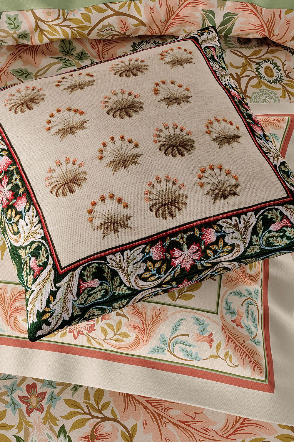 Morris & Co 'Earthly Paradise' Cotton Duvet Cover Set 5