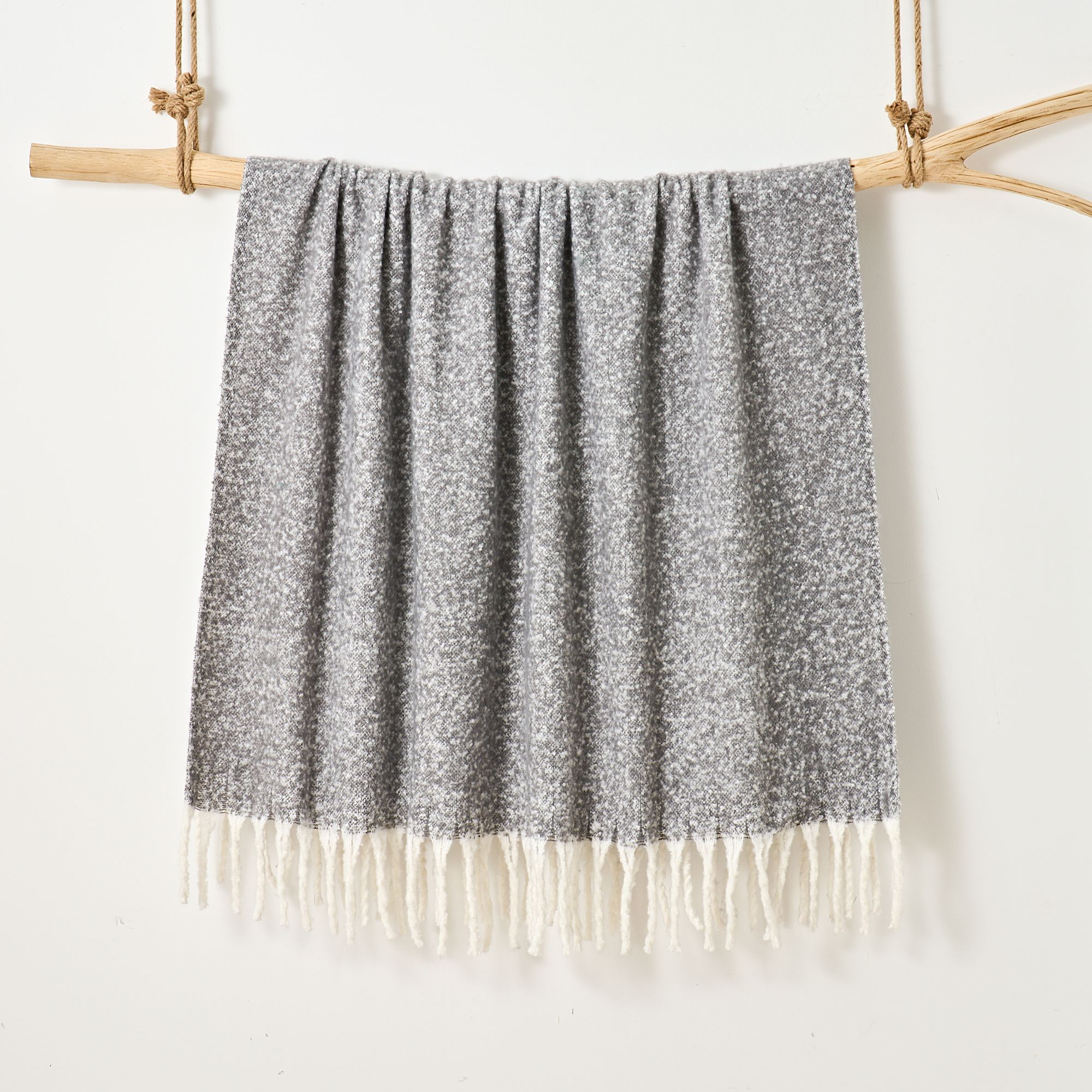 Allure Bath Fashions Aisling Super Soft Faux Fur Tasselled Sofa Throw Blanket in Dark Grey