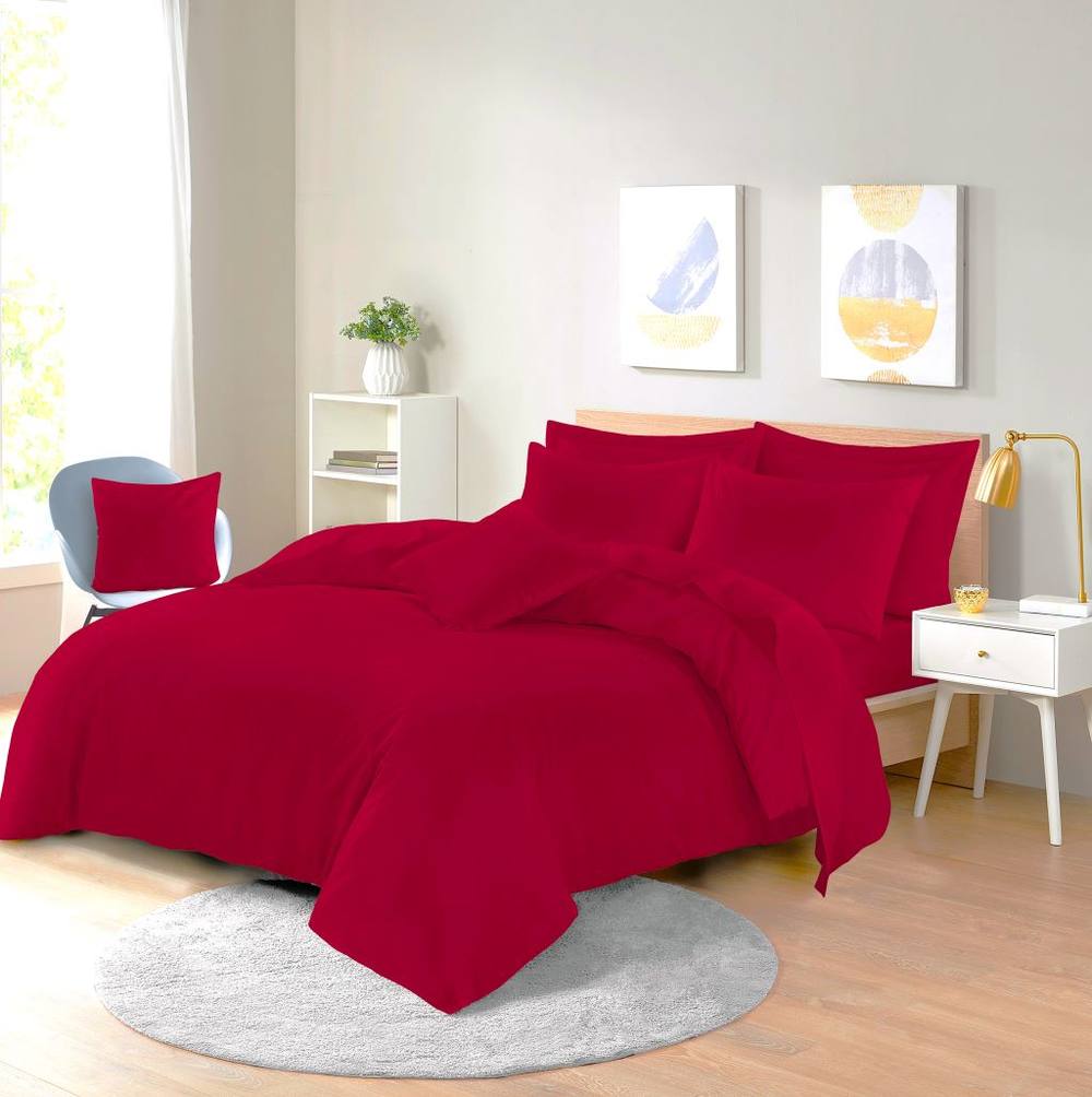 Homes-Linen Plain Dyed Polycotton Duvet Cover Set with Pillowcases in Red