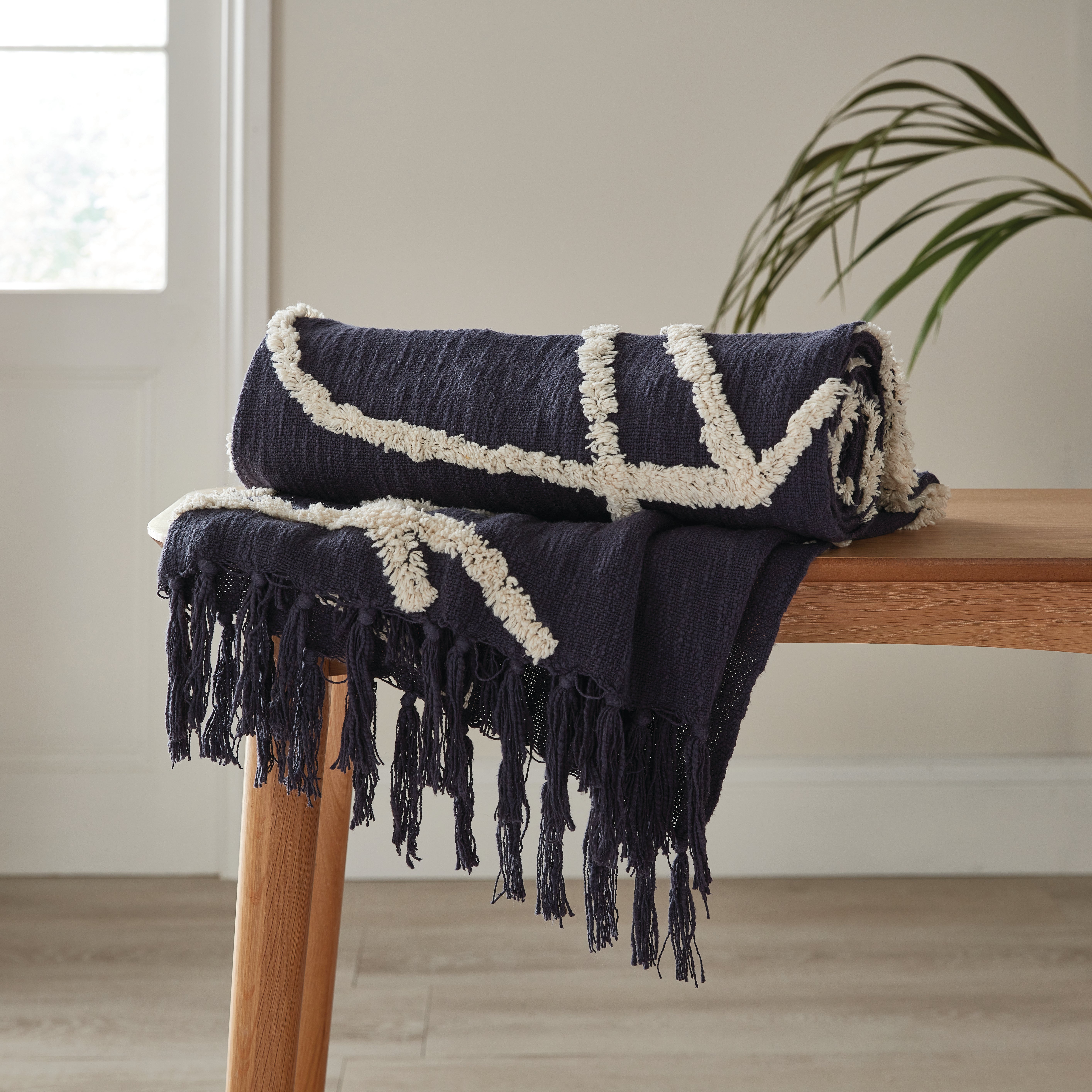 Elements Paco Tufted 130cm x 180cm Throw Navy Blue/White