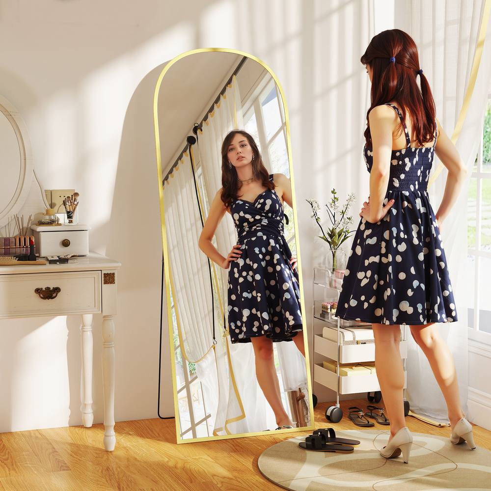 HOMCOM Full Length Mirror with Aluminium Alloy Frame Hanging or Leaning in Gold