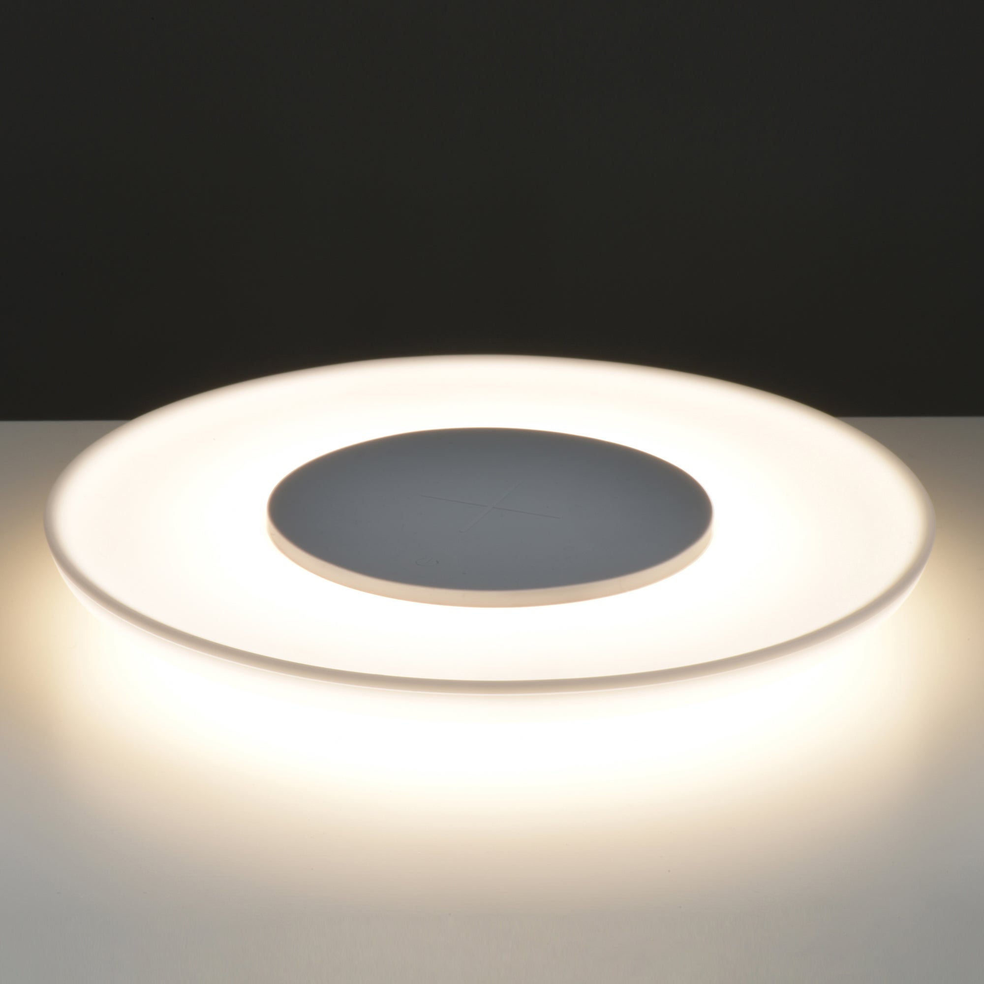 Koble Saturn Phone Charging Light MultiColoured