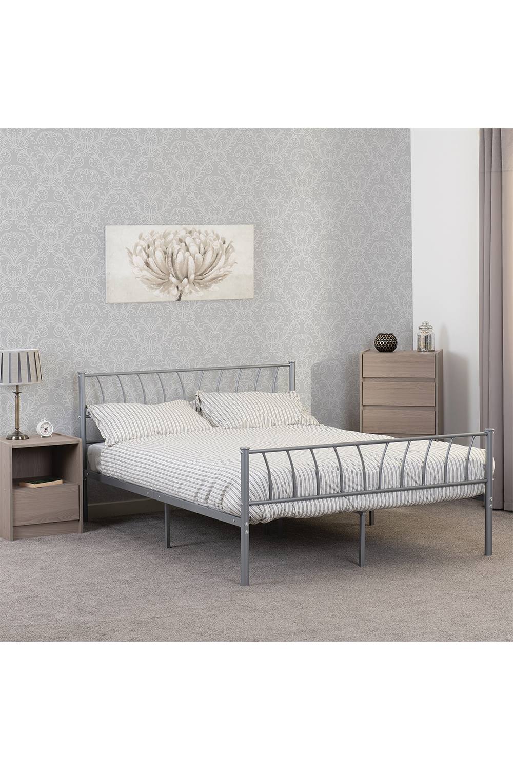 Seconique Harlow 4'6" Double Bed in Silver