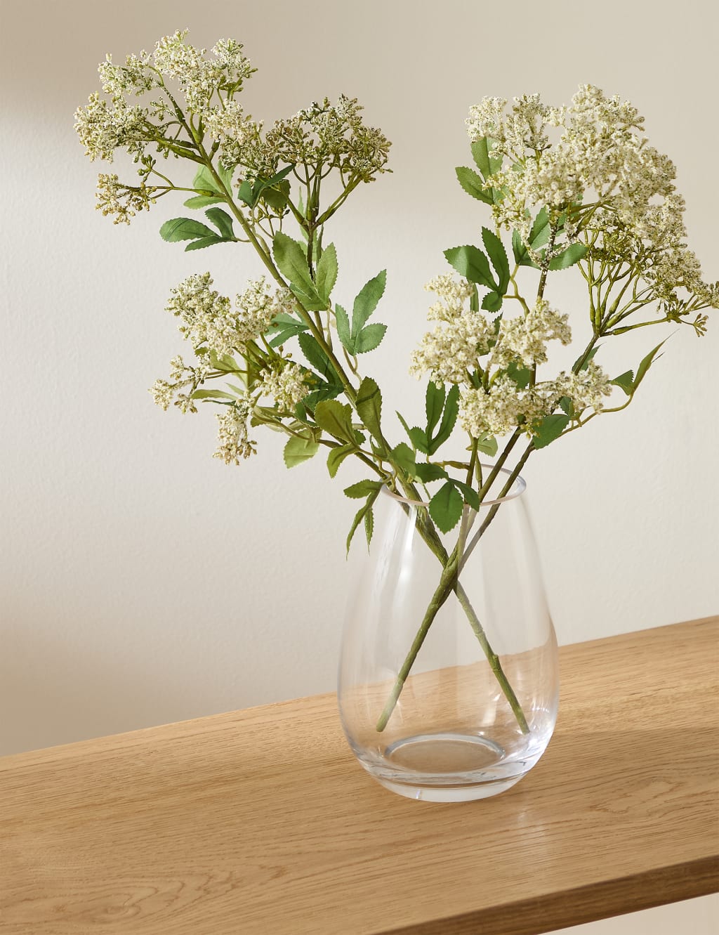 M&S Medium Teardrop Vase Clear
