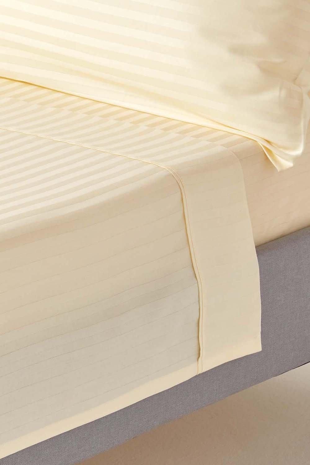 Homescapes Egyptian Cotton Satin Stripe Flat Sheet 330 Thread Count in Bright Yellow