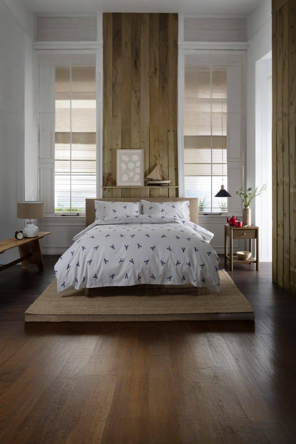 Lobster Creek Rock Coastal Lobster Print 100% Cotton Duvet Cover in White