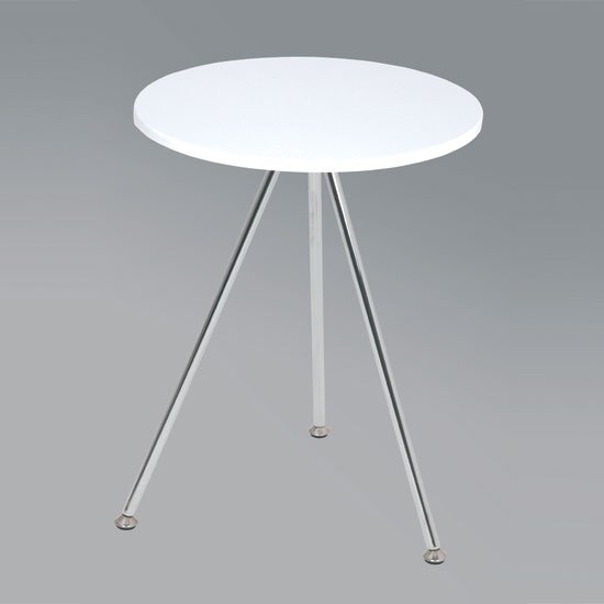 Wito End Table In White and Chrome