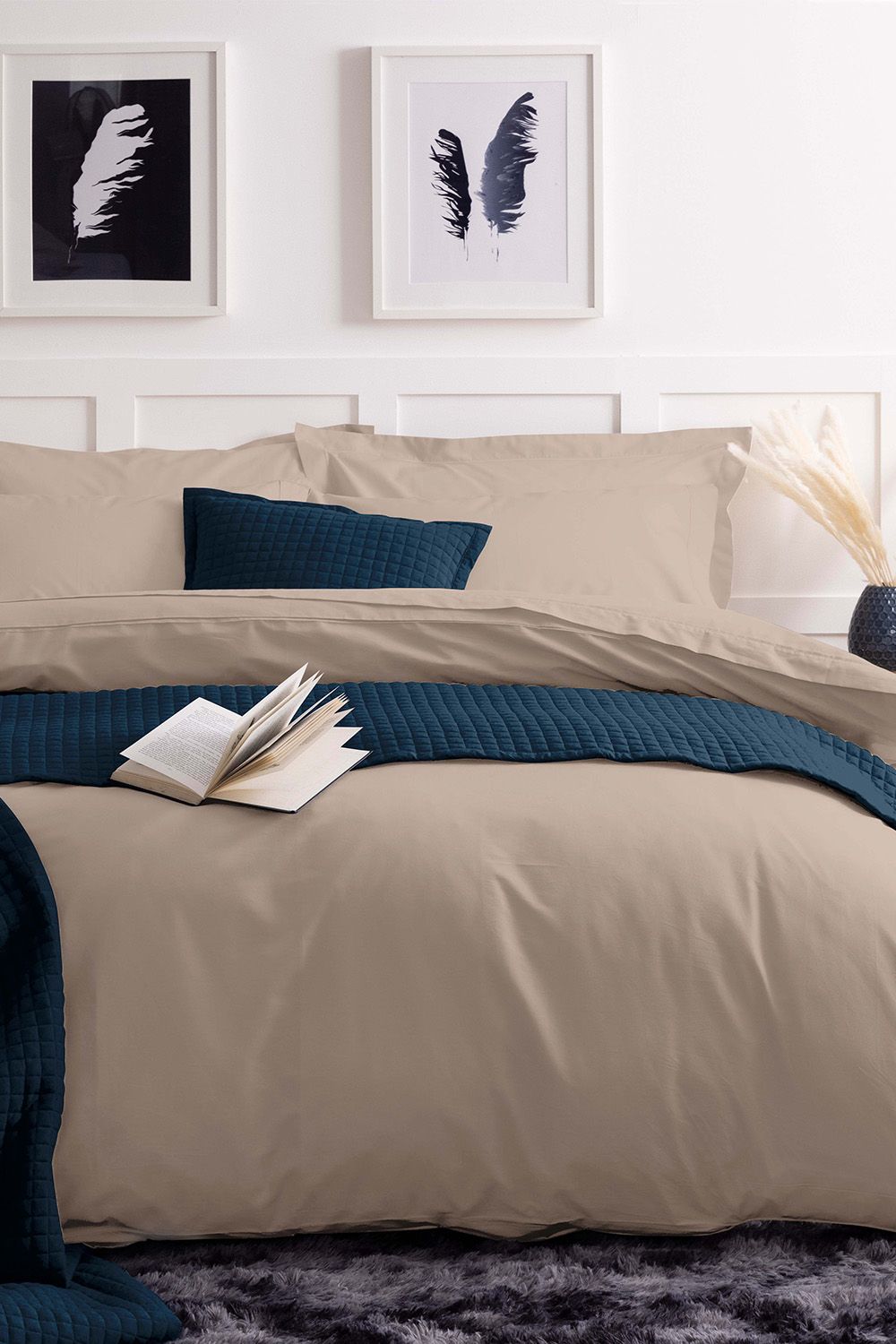 Belledorm Easy Care 200 Thread Count Cotton Polyester Percale Duvet Cover in Cream