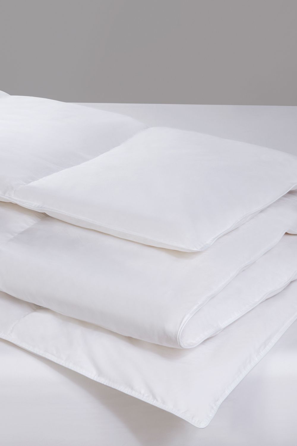 BHS 13.5 Tog Goose Feather & Down Duvet in White 3