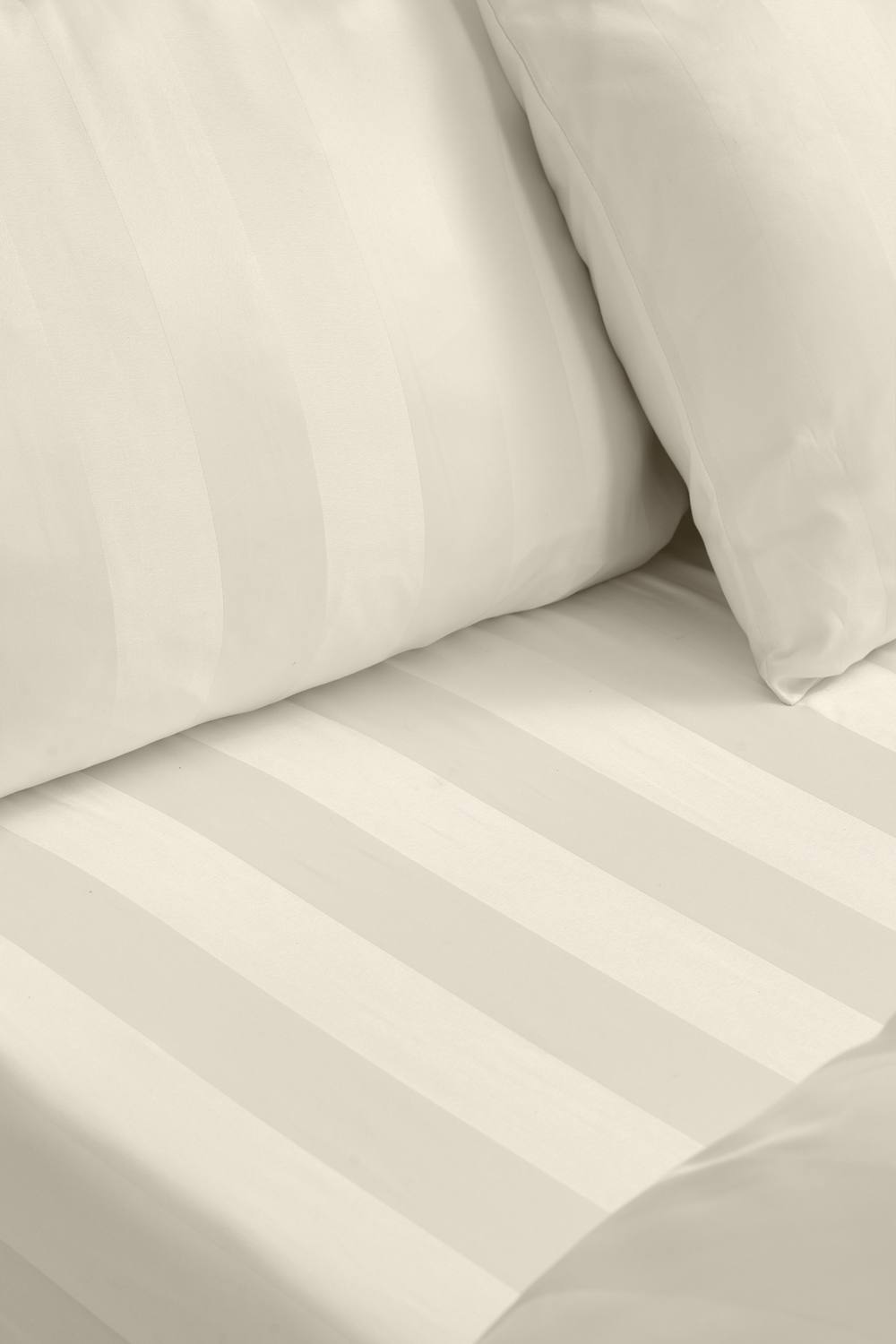 Catherine Lansfield 'So Soft Satin Stripe' Standard Pillowcase Pack of 4 in Cream 2