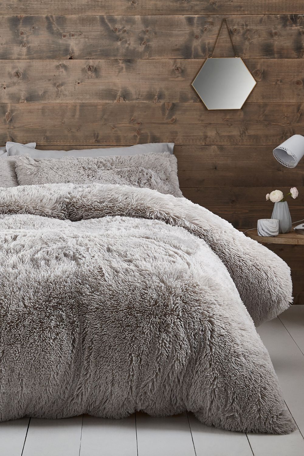Catherine Lansfield 'Cuddly' Faux Fur Duvet Set in Silver