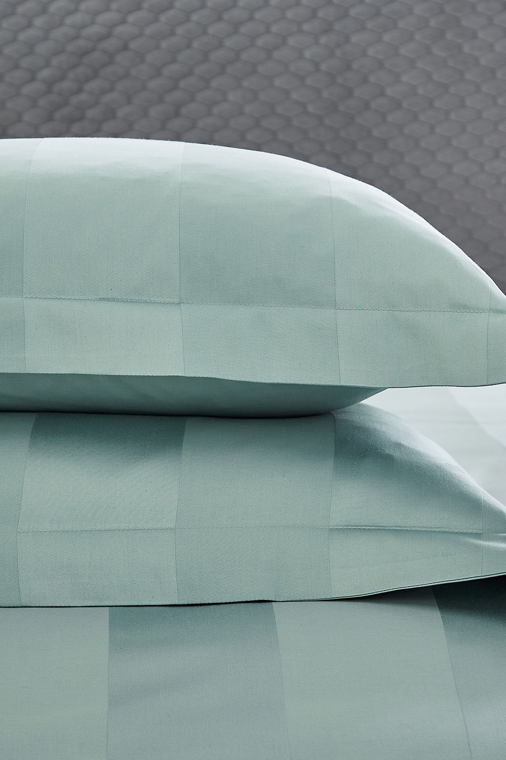 1951 'Serra' Luxury Satin Stripe 250 Thread Count Sateen Duvet Cover Set in Green 4