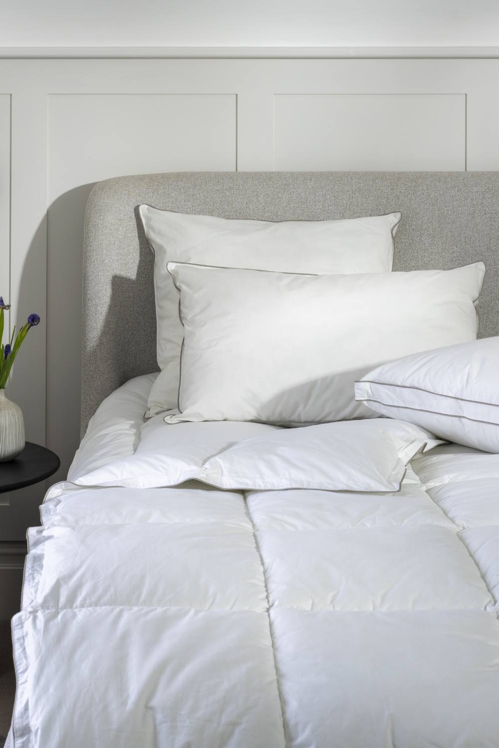 Soak&Sleep 7.5 Tog Soft as Down Duvet in White