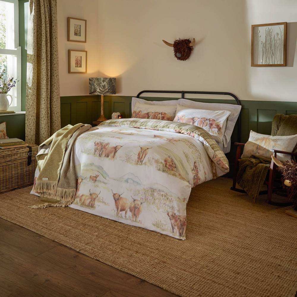 Voyage Maison Highland Cattle 100% Cotton Reversible Duvet Cover Set