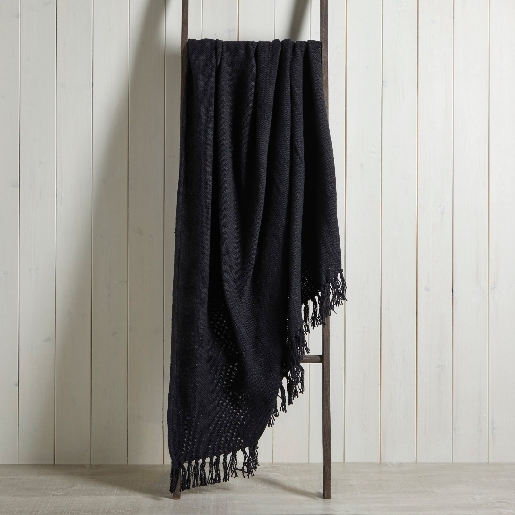 Aris Cotton Weave Throw Black