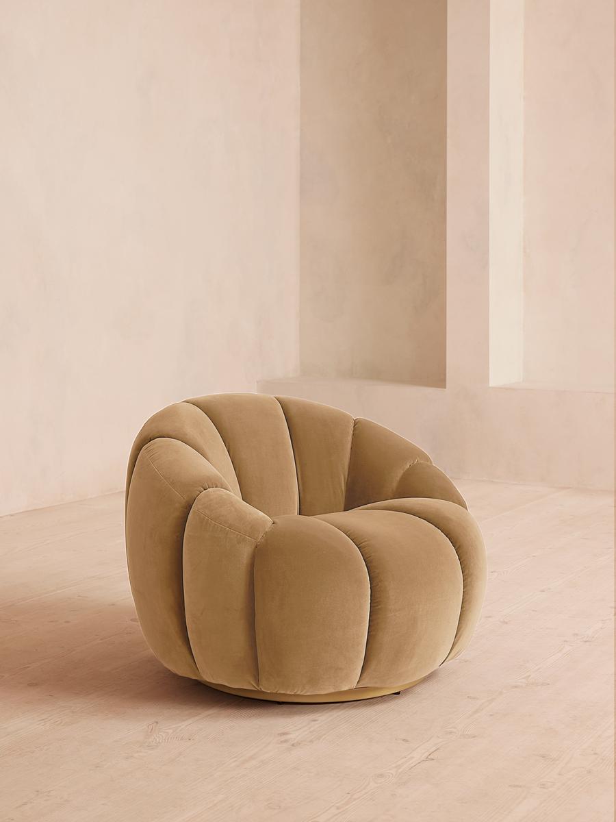 Garret Armchair, Velvet, Camel