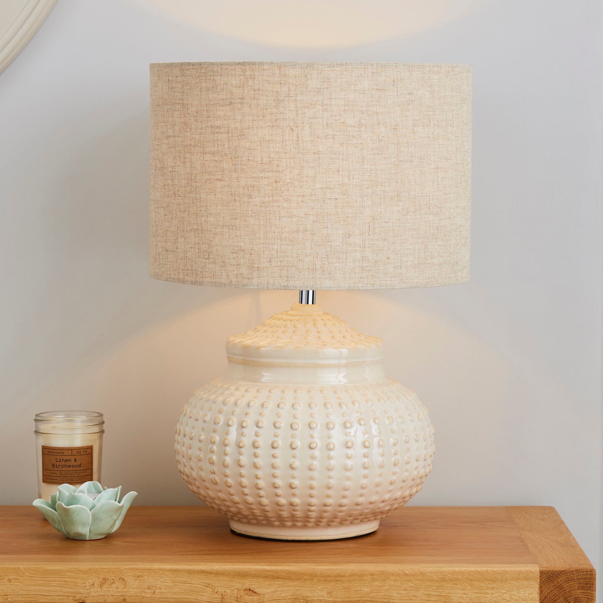 Zeeburg Urchin Ceramic Cream Table Lamp Cream