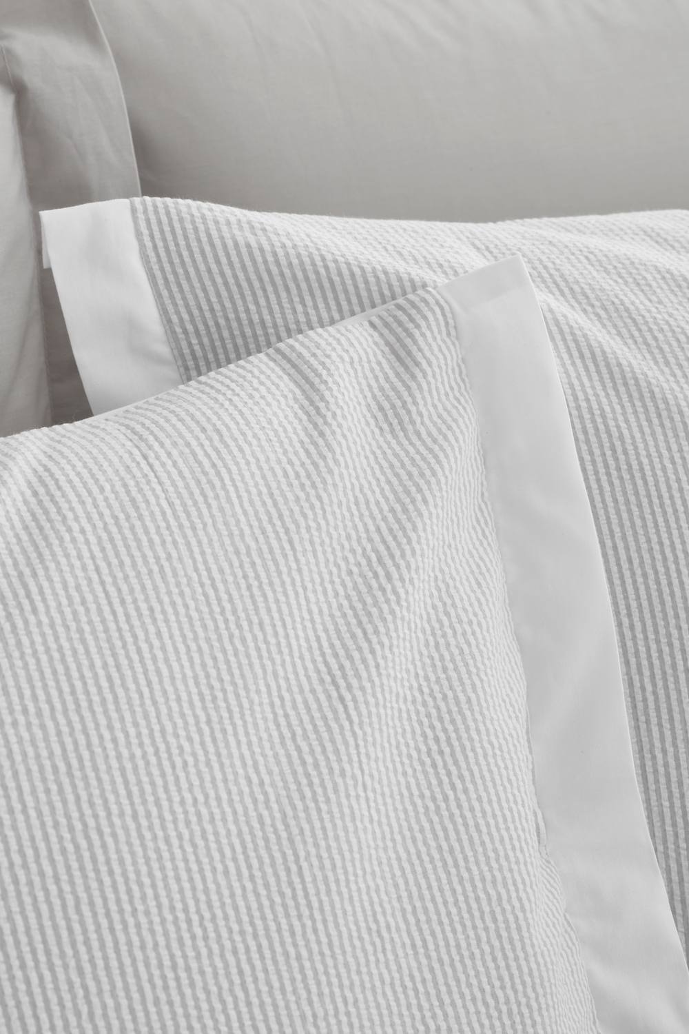 Bianca 'Seersucker Woven Stripe' 180 Thread Count Cotton Duvet Cover Set in Grey 3