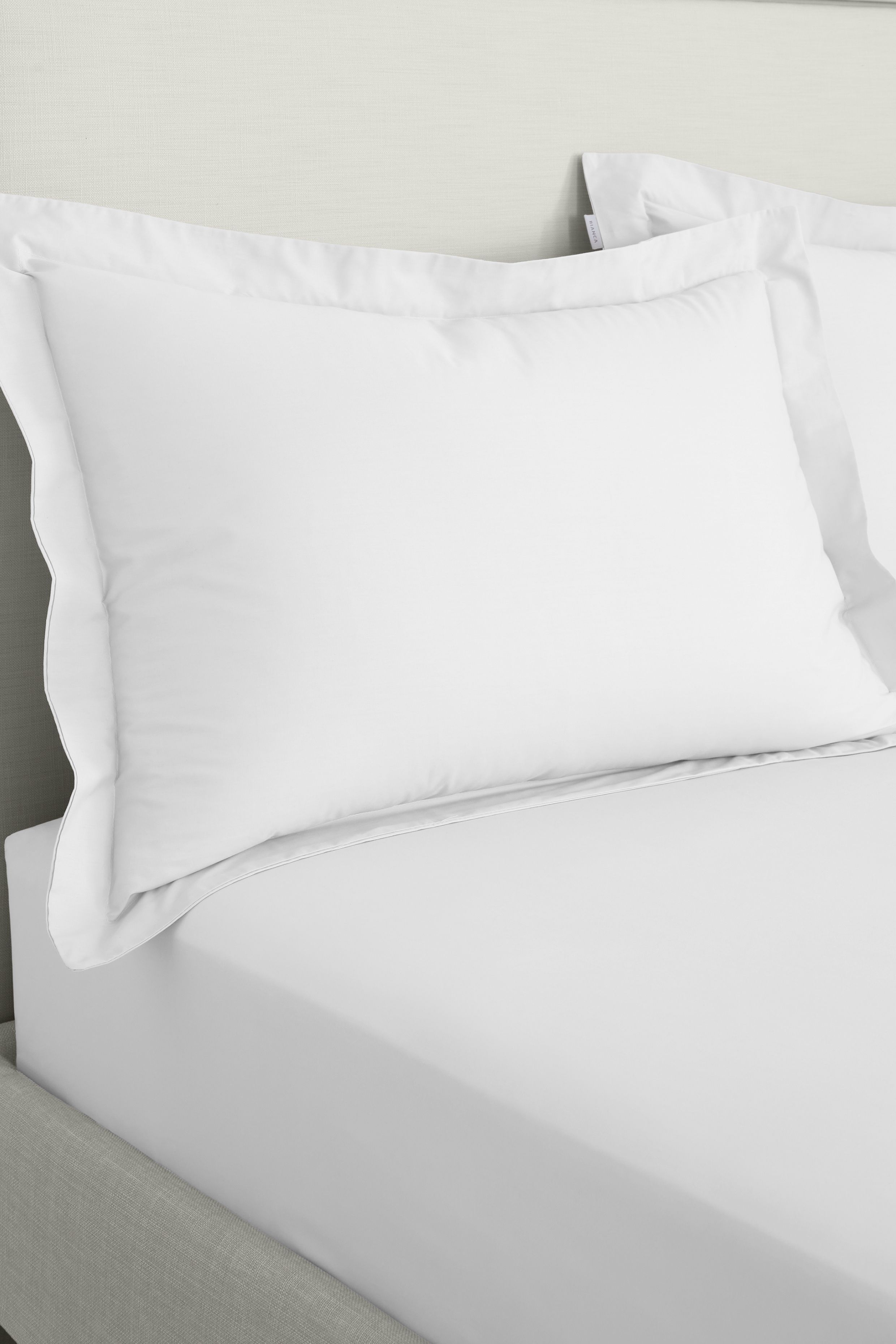 Bianca '200 Thread Count Cotton Percale' Oxford Pillowcases in White