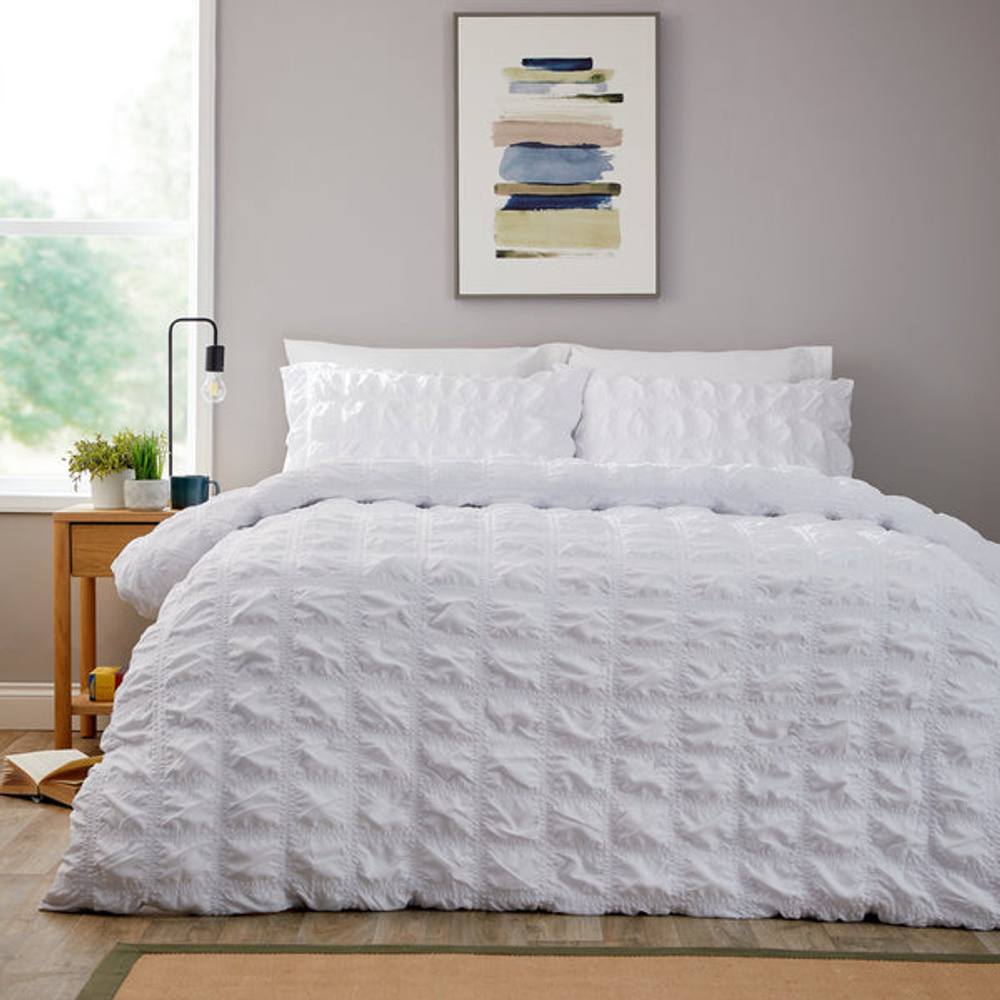 New Edge Blinds Soho Duvet Set in White