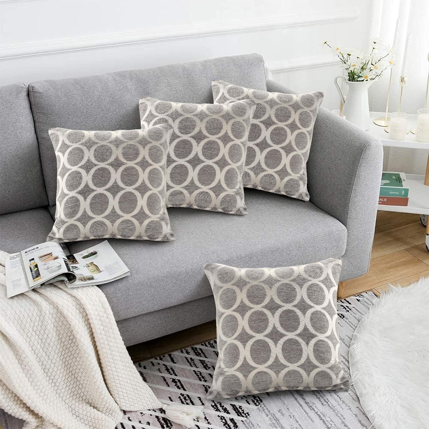 Luxury Living Luxury Chenille Cushion set of 4 in Silver