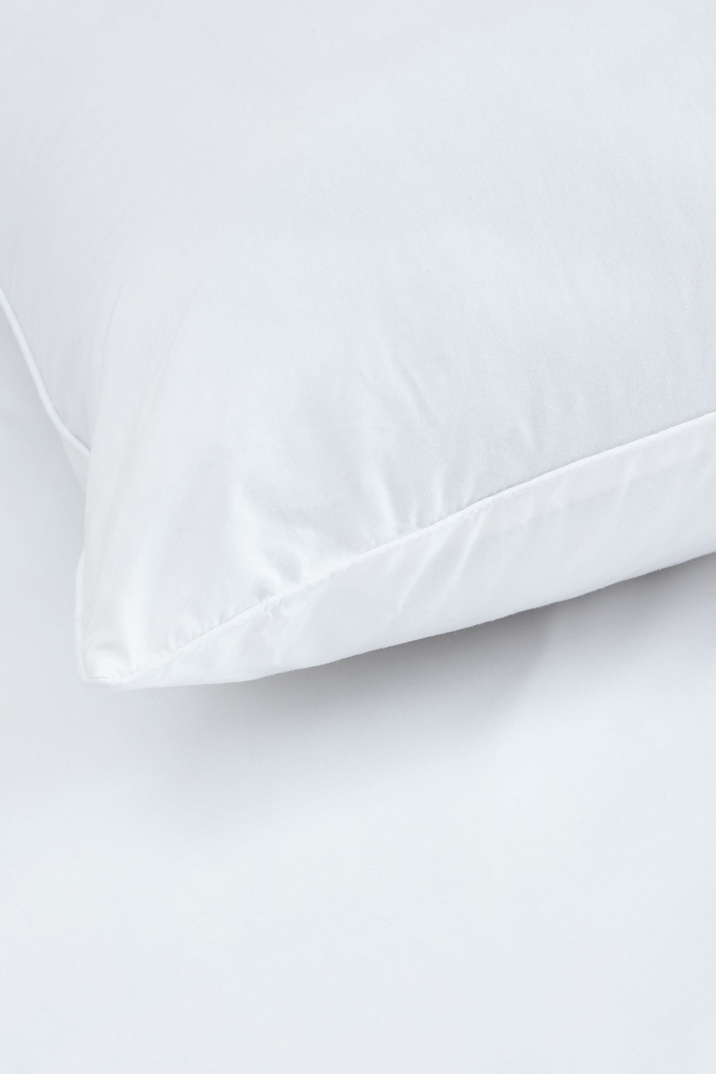 Catherine Lansfield 'Cotton Spring' Pillow in White 3