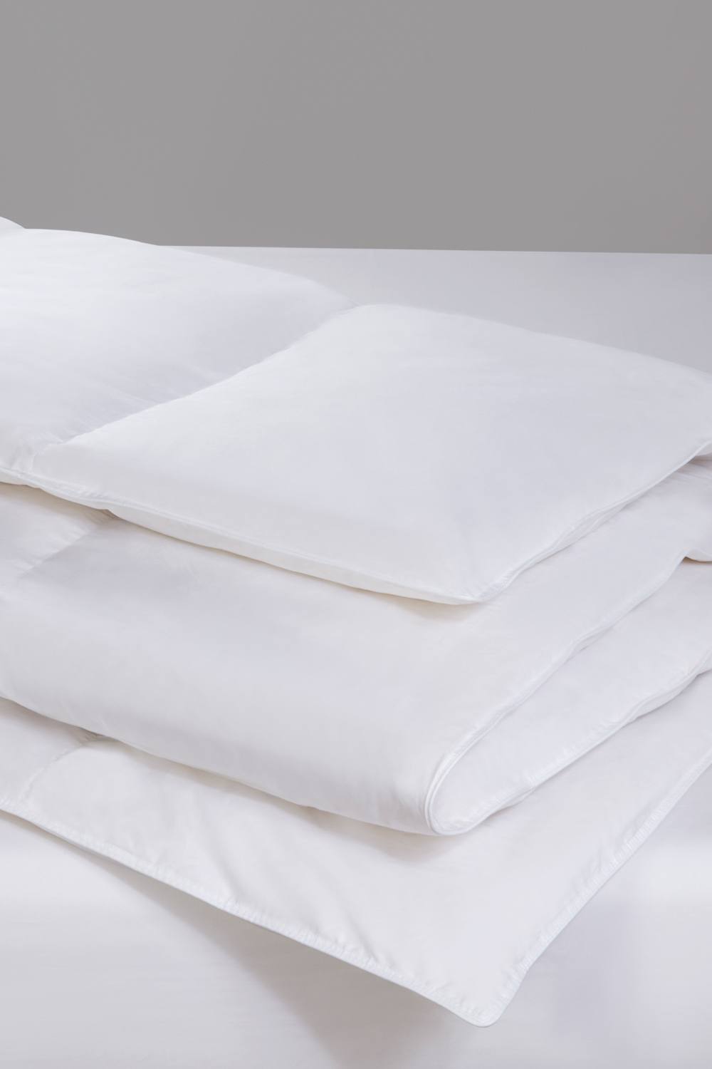 BHS 4.5 Tog Goose Feather & Down Duvet in White 3