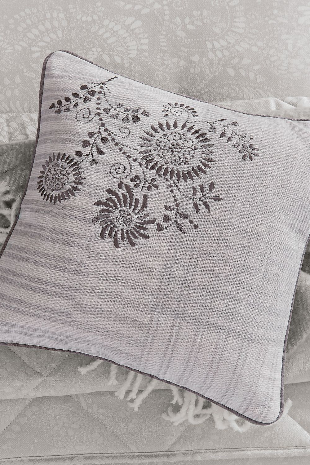 1951 'Kina' Cotton Cushion in Silver
