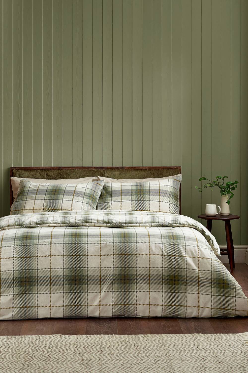 Catherine Lansfield 'Brushed Troon Check' Duvet Cover Set in Green