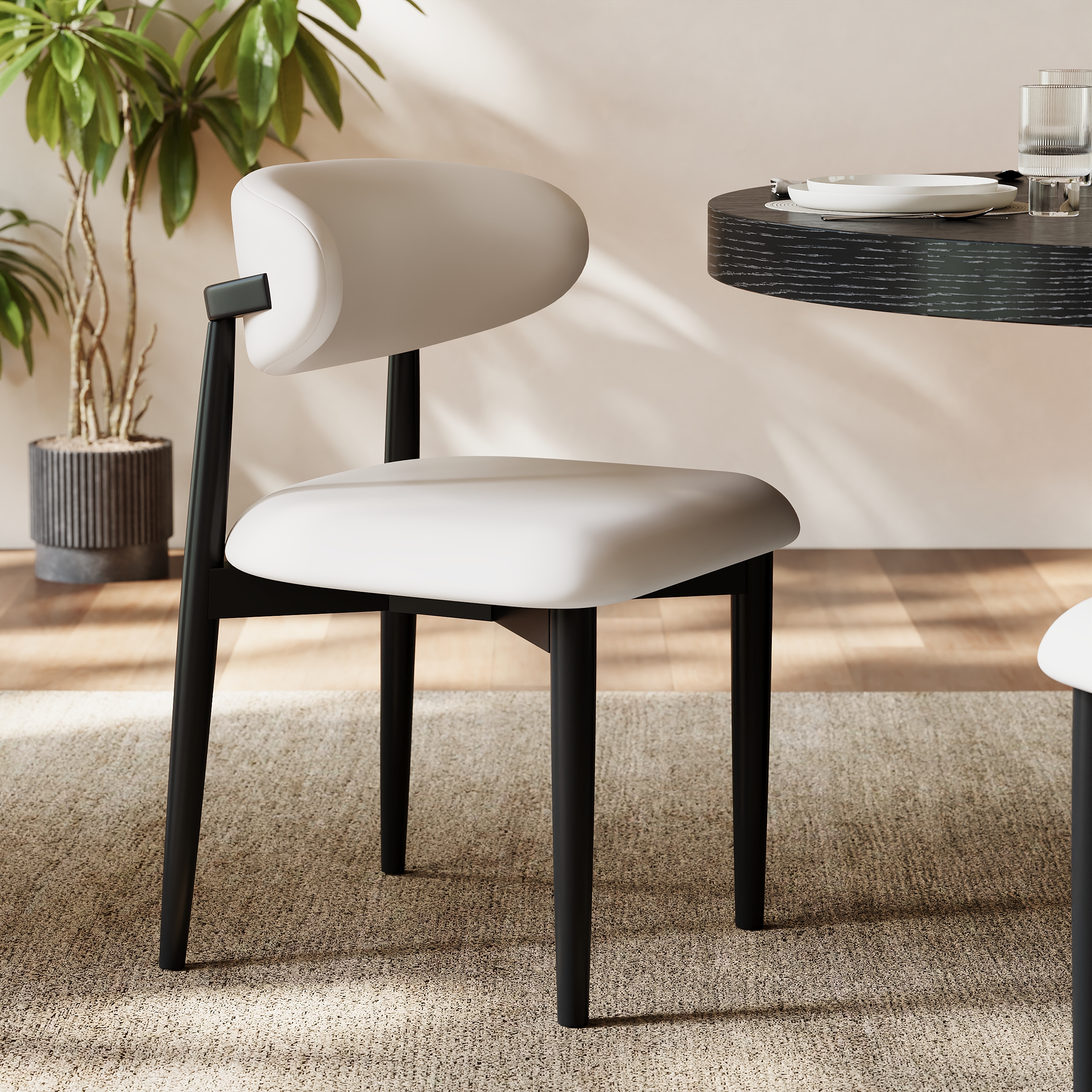 Modern Black PU Leather Dining Chair with Rubber Wood Legs, 1 Piece
