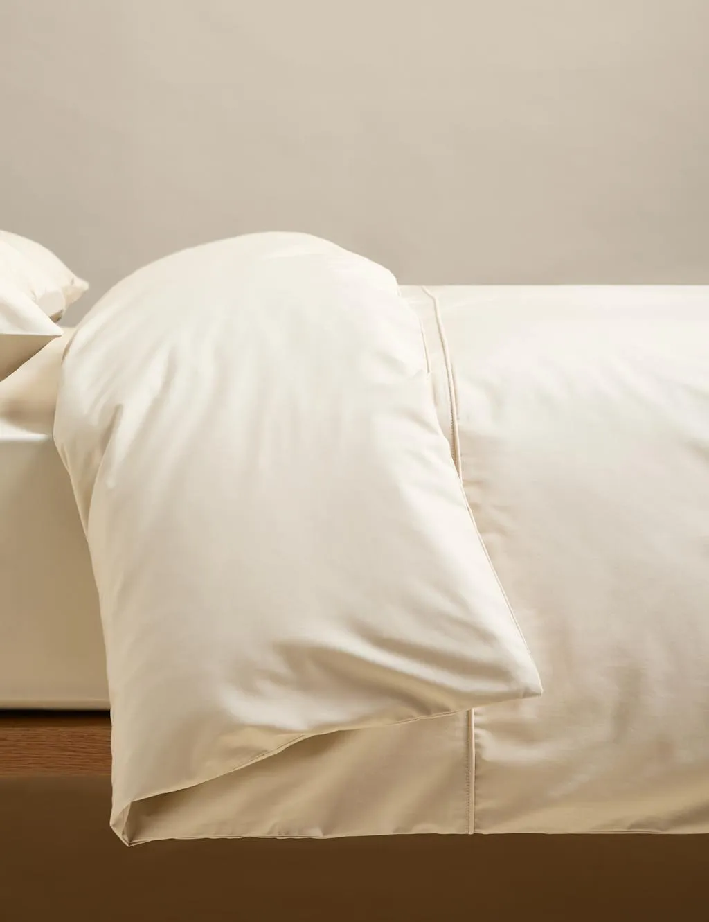 M&S Egyptian Cotton 230 Thread Count Crisp Duvet Cover Champagne