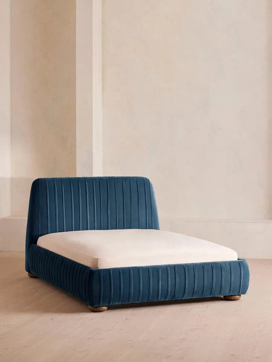 Vivienne Bed, King, Velvet, Royal Blue