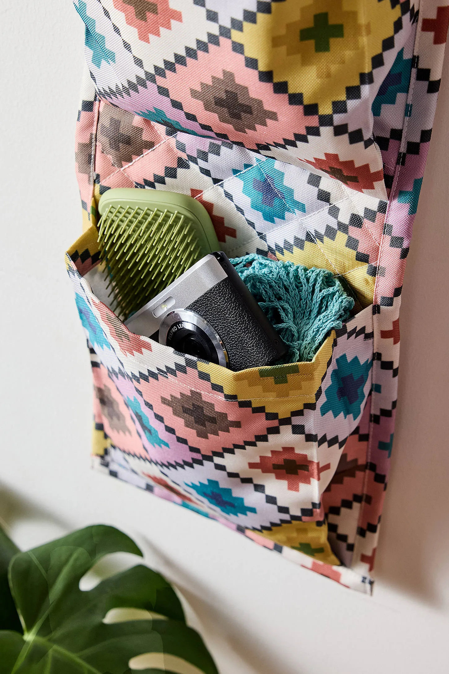 Geometric 3-Pocket Hanging Storage Organiser 2