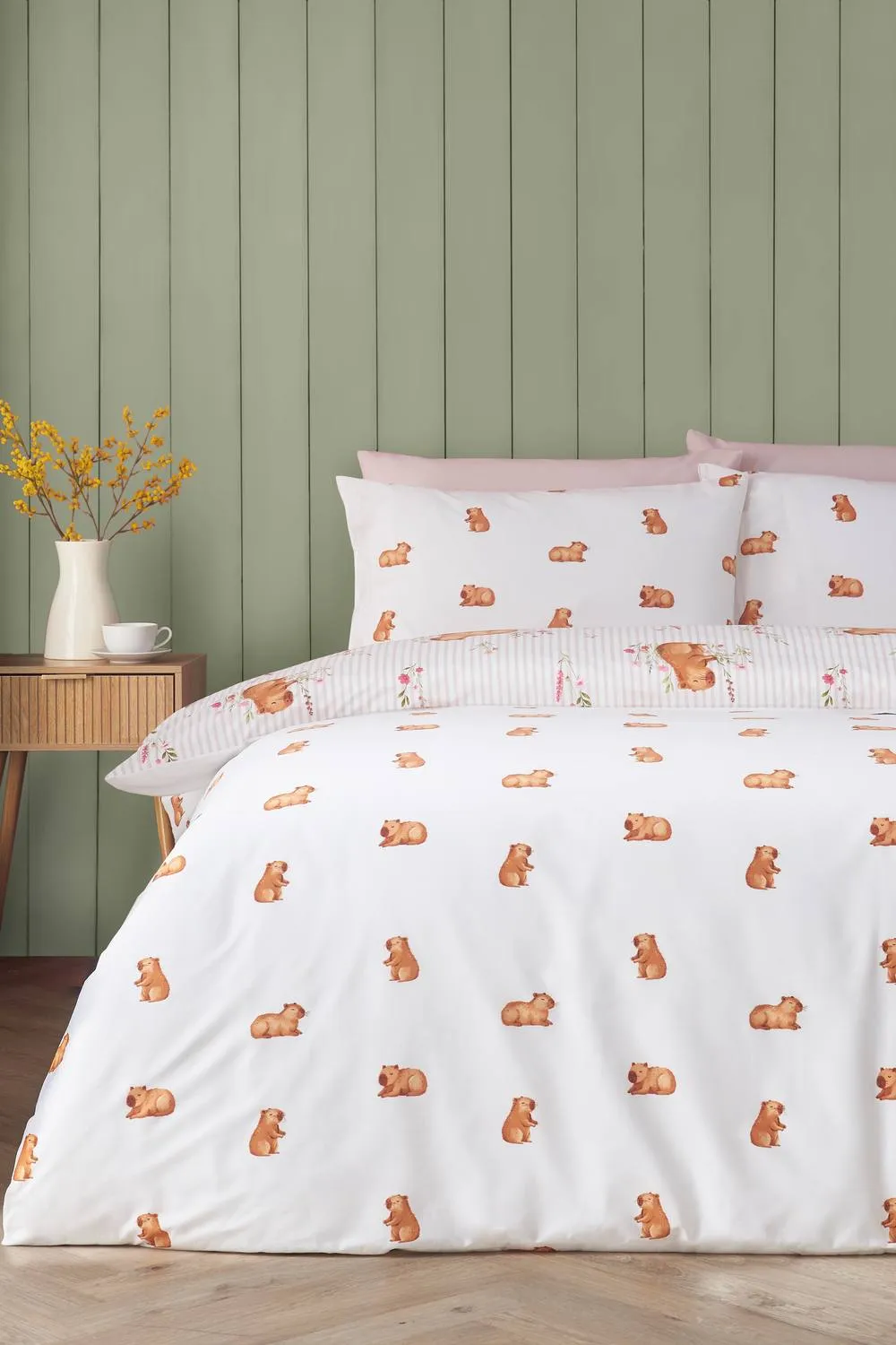 Catherine Lansfield 'Happy Capybara' Reversible Duvet Cover Set in Natural 2